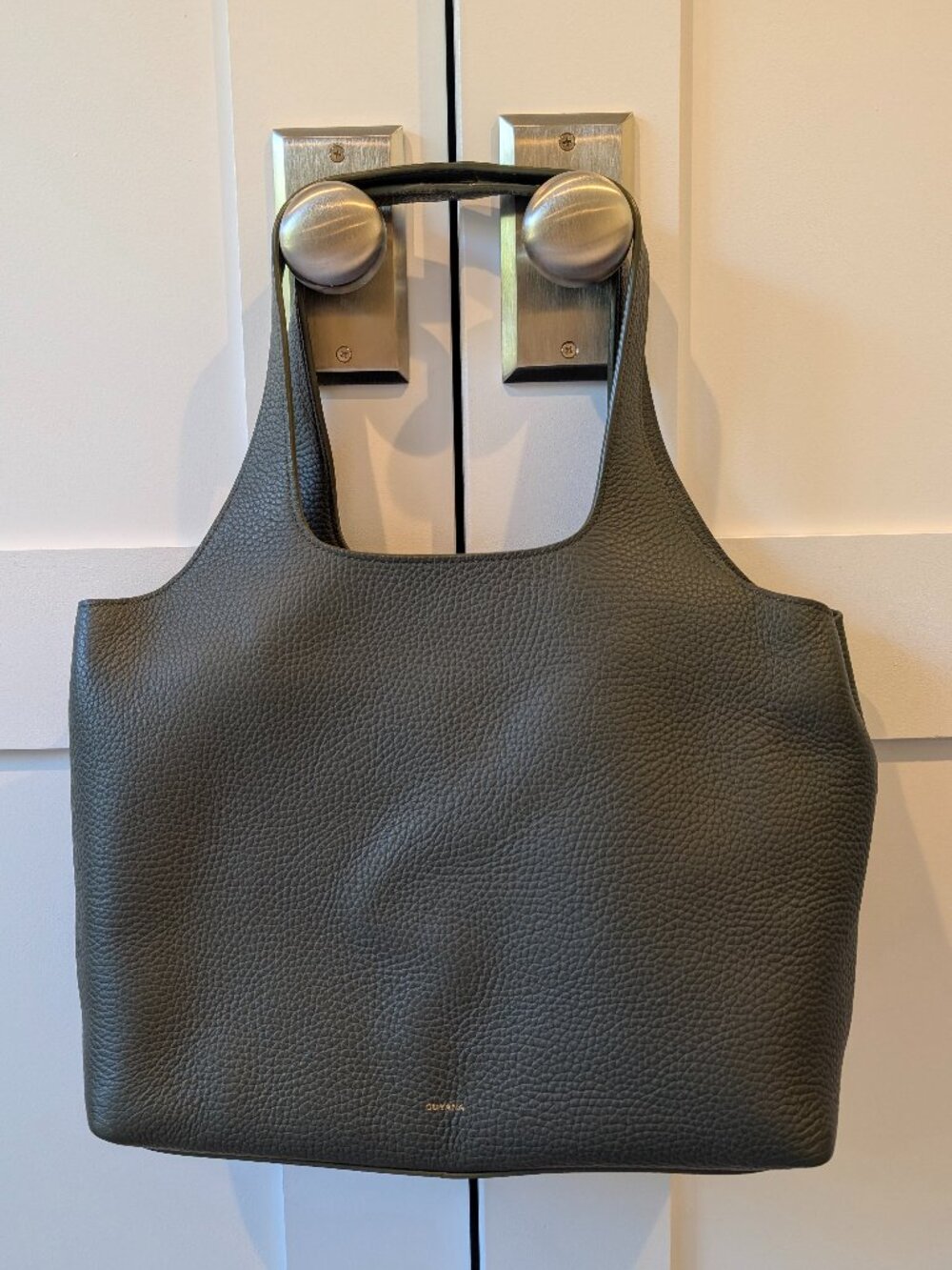 Cuyana Dark Olive Pebbled Leather Tote - Picture 5 of 6